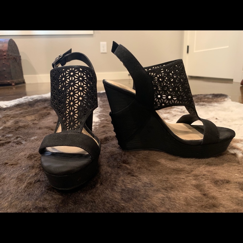 GB Suede Black Wedges